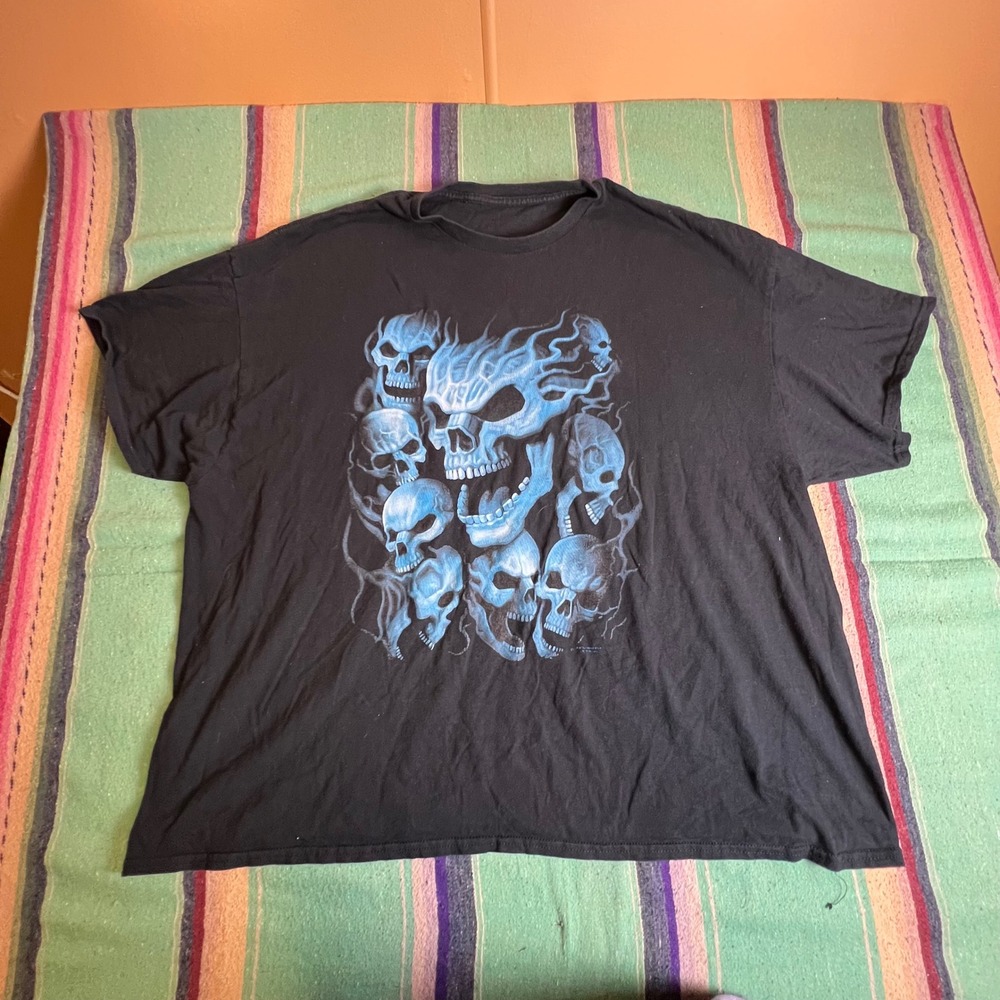 Liquid Blue Skull Pile Graphic T-Shirt Mens 3XL Black Blue Flaming Skulls Tee